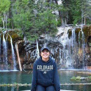 Meet your Posher, Regina